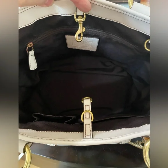 Coach Legacy Signature Classic C Logo, Leather/Linen Tote, Ivory, Gold Hardware - Picture 15 of 17